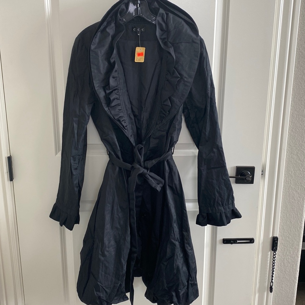 NWA trendy coat with ruffles collar, puffy bottom, can wear dressier or casual.